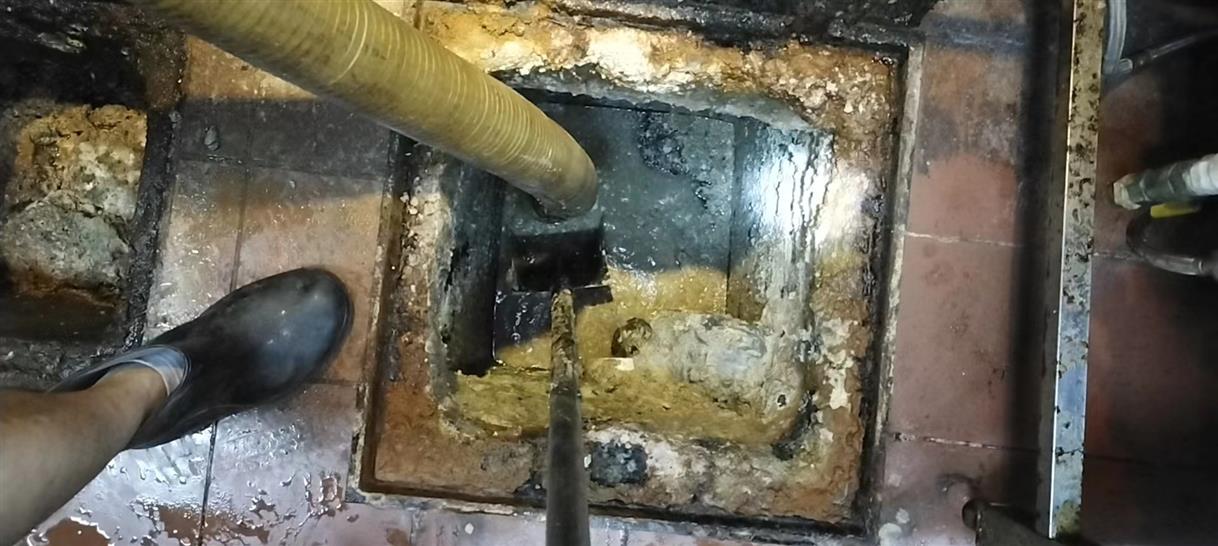 亭湖化油池清理-污水池清掏